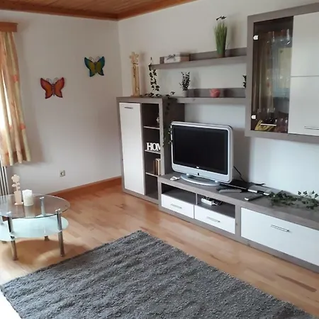 Ferienwohnung Leni *
